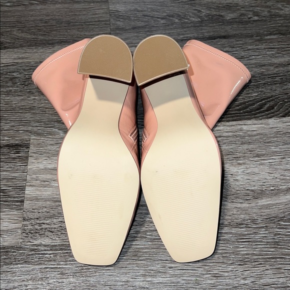 NWOB Steve Madden Vegan Leather Nude/Pink Square Toe Ankle Boots US W9 - Picture 8 of 9